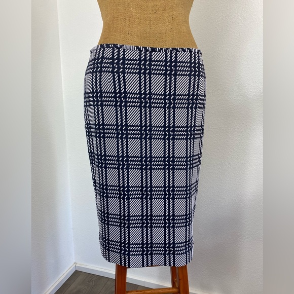 New Tahari Women’s Knee Length Pencil Skirt 6 In Woven Plaid Stripes Navy White - Picture 1 of 14